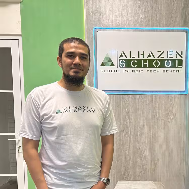 Ketua Yayasan Alhazen Bintan Utama