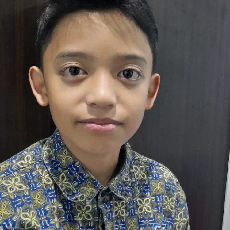 Malfy murid SMP